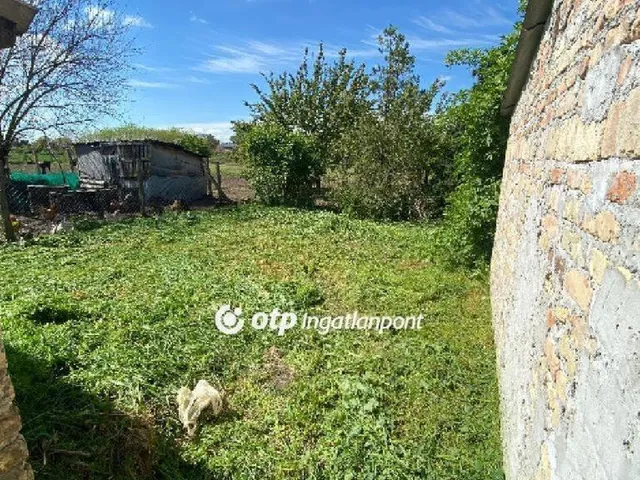 Eladó ház Mezőlak 96 nm