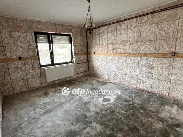 Eladó ház Mezőlak 96 nm