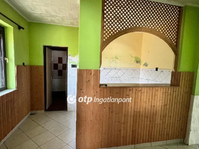 Eladó ház Mezőlak 96 nm