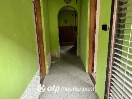Eladó ház Mezőlak 96 nm
