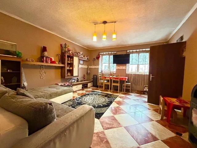 Eladó ház Pápateszér 114 nm