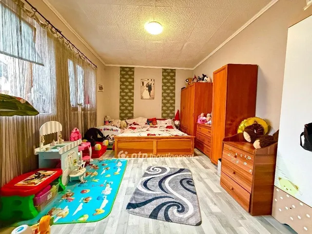 Eladó ház Pápateszér 114 nm