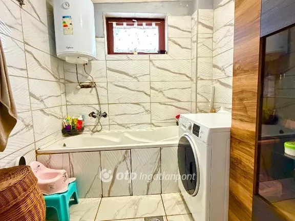 Eladó ház Pápateszér 114 nm