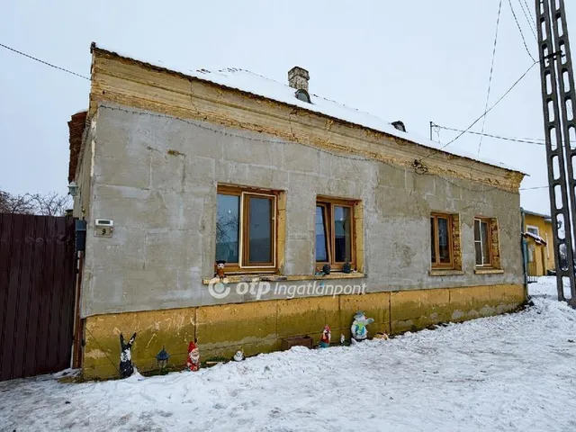 Eladó ház Pápateszér 114 nm