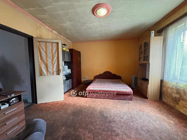 Eladó ház Mezőlak 75 nm