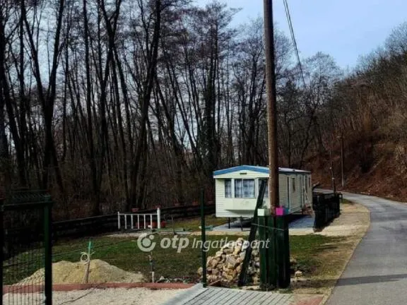 Eladó telek Döbrönte 584 nm