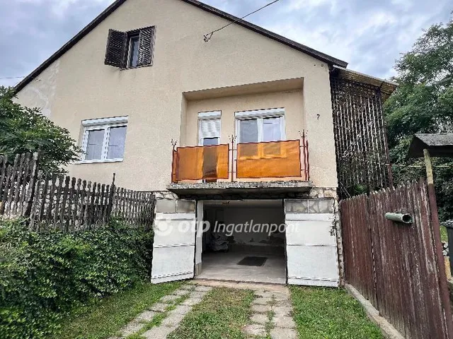 Eladó ház Ugod 215 nm