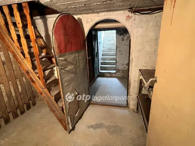 Eladó ház Ugod 215 nm