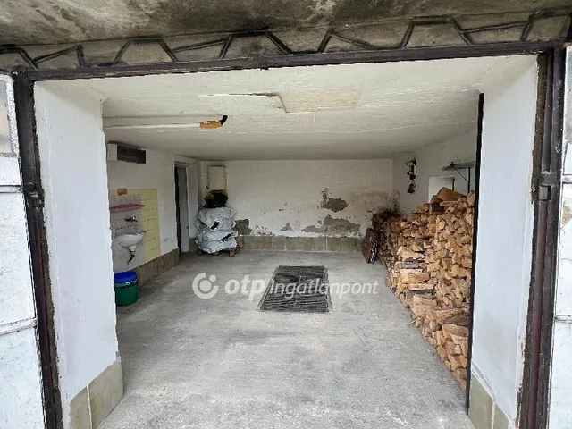 Eladó ház Ugod 215 nm