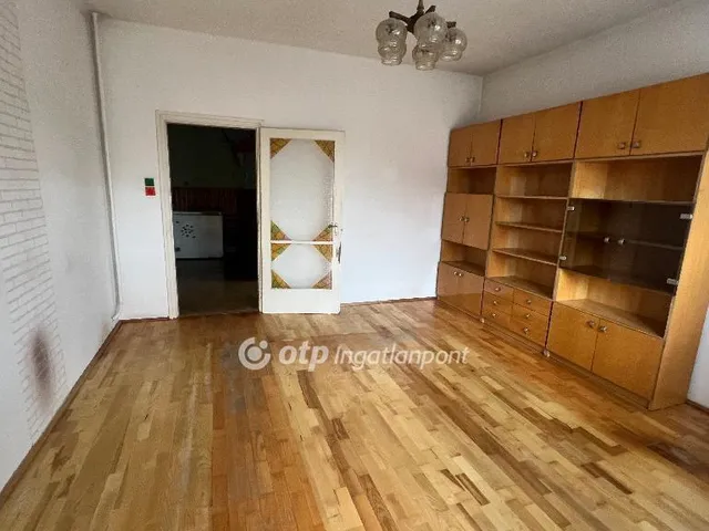 Eladó ház Ugod 215 nm