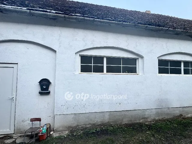 Eladó lakás Pápa 70 nm