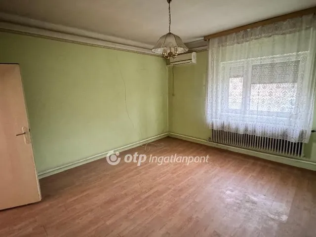 Eladó ház Mezőlak 120 nm