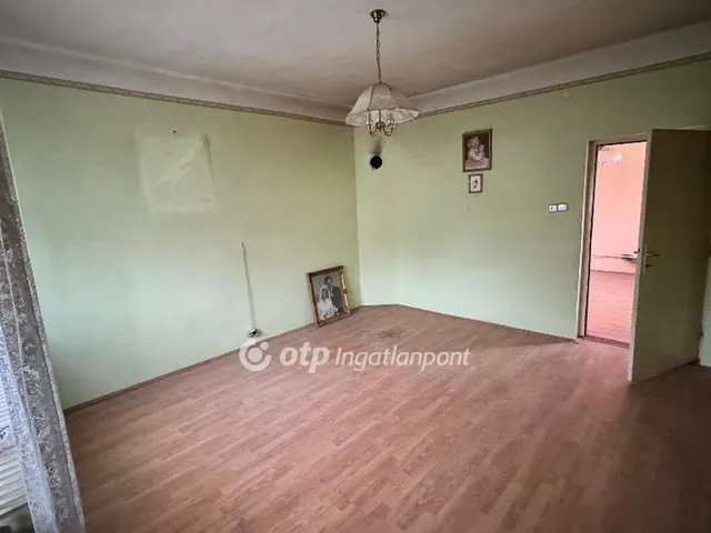 Eladó ház Mezőlak 120 nm