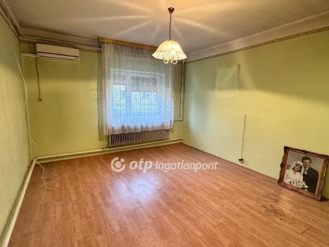Eladó ház Mezőlak 120 nm