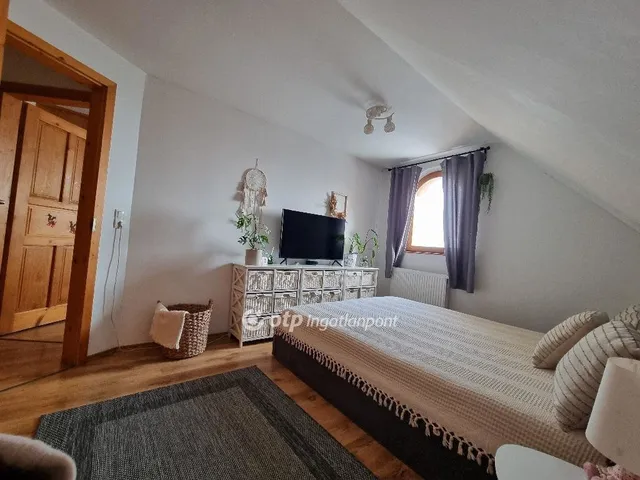 Eladó ház Bakonyjákó 148 nm