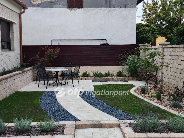 Eladó ház Pápa 185 nm