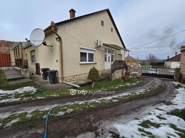 Eladó ház Vaszar 120 nm