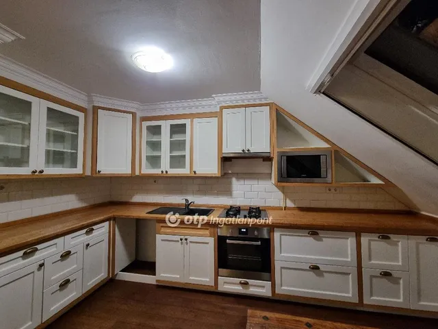 Eladó lakás Pápa 108 nm