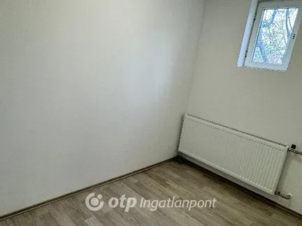 Eladó lakás Pápa 75 nm