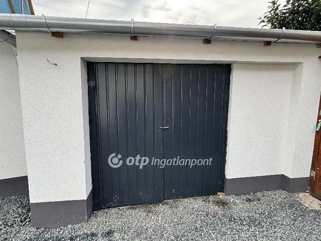 Eladó lakás Pápa 75 nm