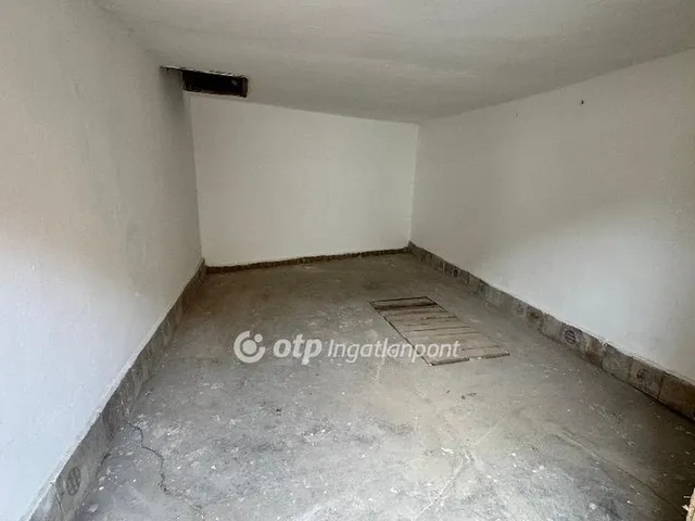 Eladó lakás Pápa 75 nm