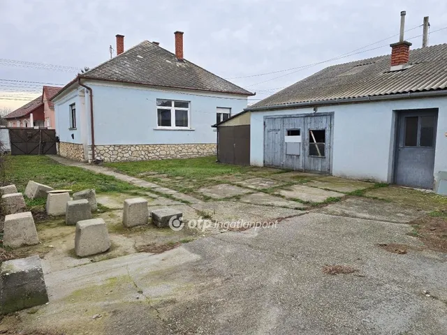 Eladó ház Pápa 96 nm