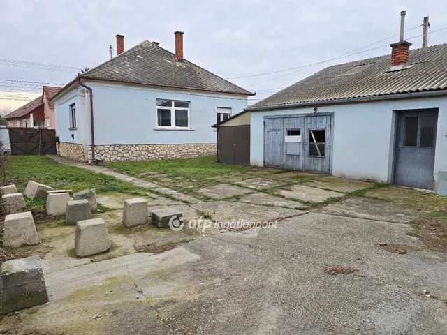 Eladó ház Pápa 96 nm