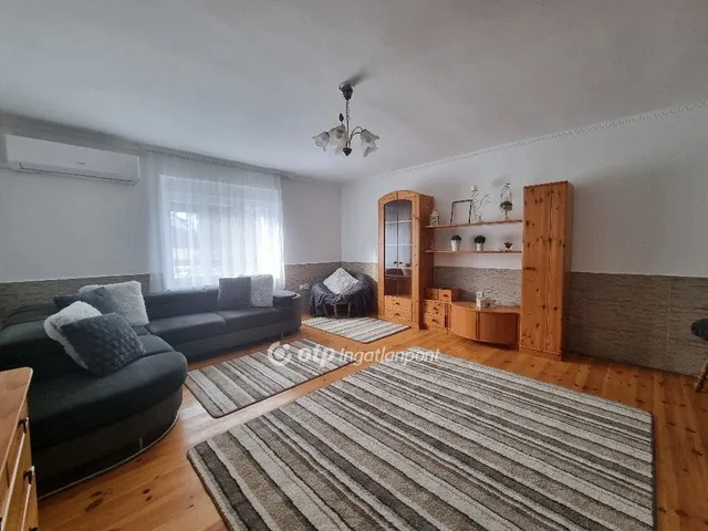 Eladó ház Nagytevel 75 nm