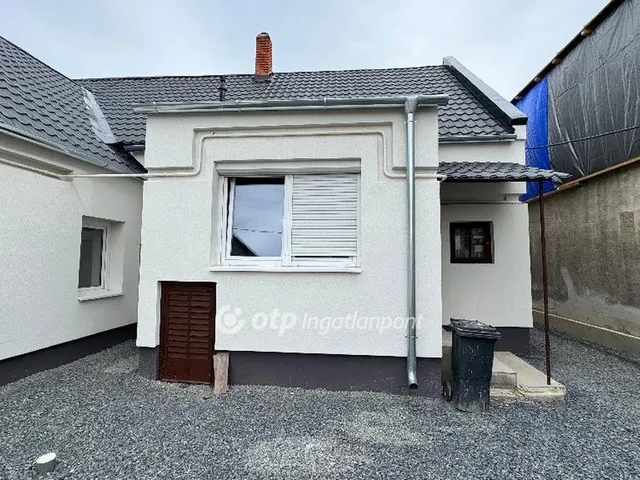 Eladó lakás Pápa 73 nm