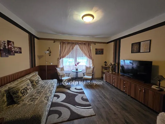 Eladó ház Pápa 198 nm