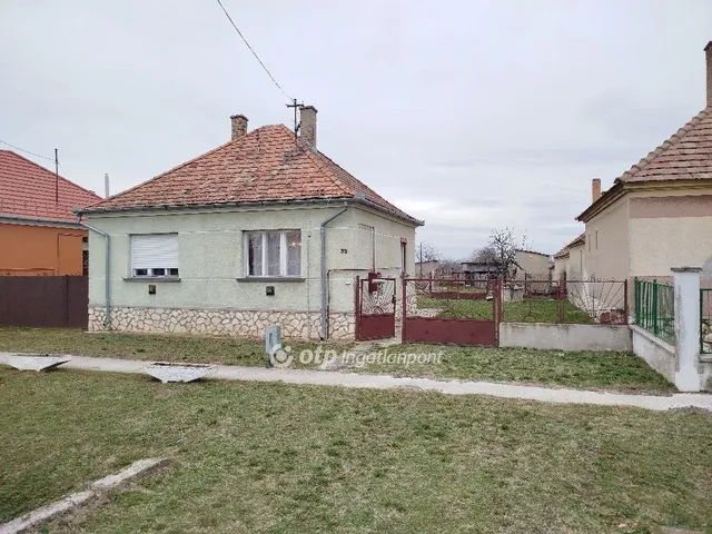 Eladó ház Vanyola 93 nm