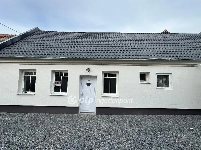 Eladó lakás Pápa 75 nm