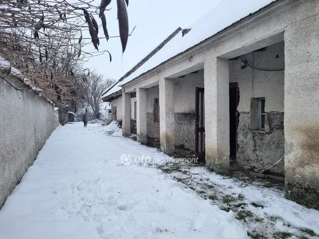 Eladó ház Béb 117 nm