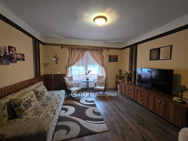 Eladó ház Pápa 198 nm