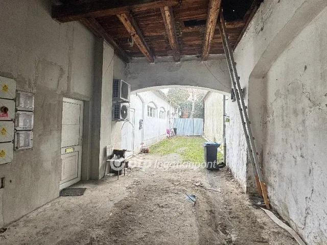 Eladó lakás Pápa 70 nm