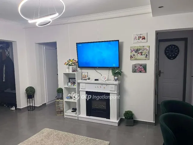 Eladó lakás Pápa 69 nm