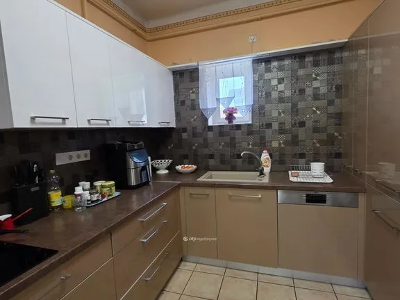 Eladó ház Pápa 198 nm