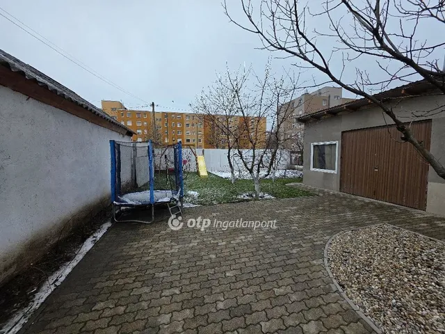 Eladó ház Pápa 198 nm