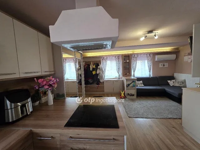 Eladó ház Pápa 198 nm