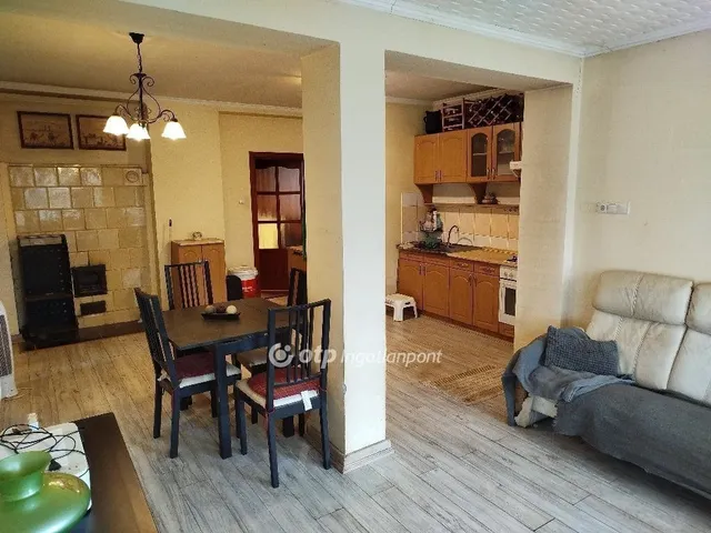 Eladó ház Pápa 84 nm