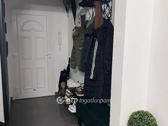 Eladó lakás Pápa 69 nm