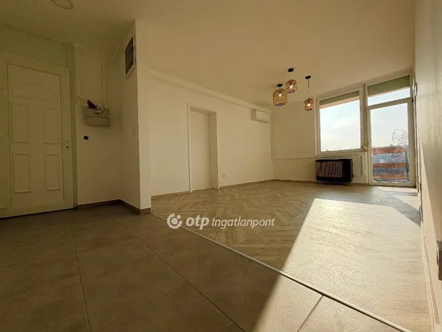 Eladó lakás Pápa, Vajda Péter-lakótelep 70 nm