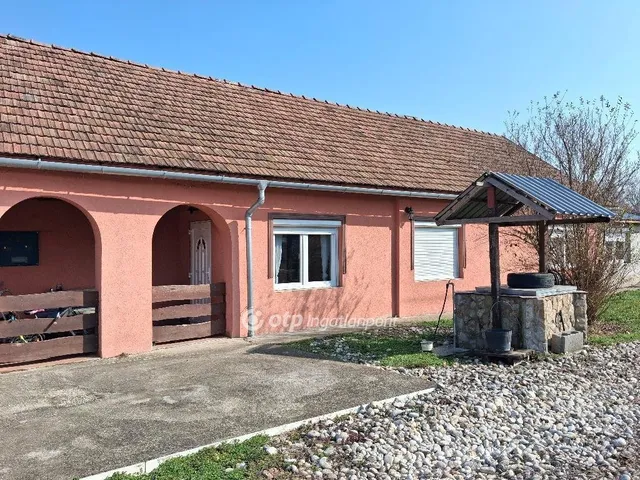 Eladó ház Doba 100 nm