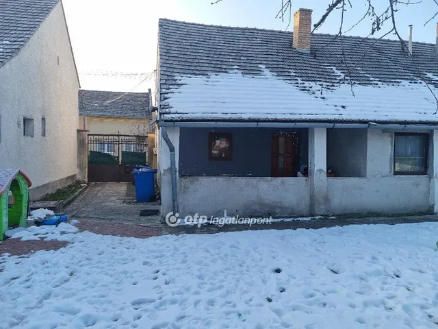 Eladó ház Pápa 74 nm