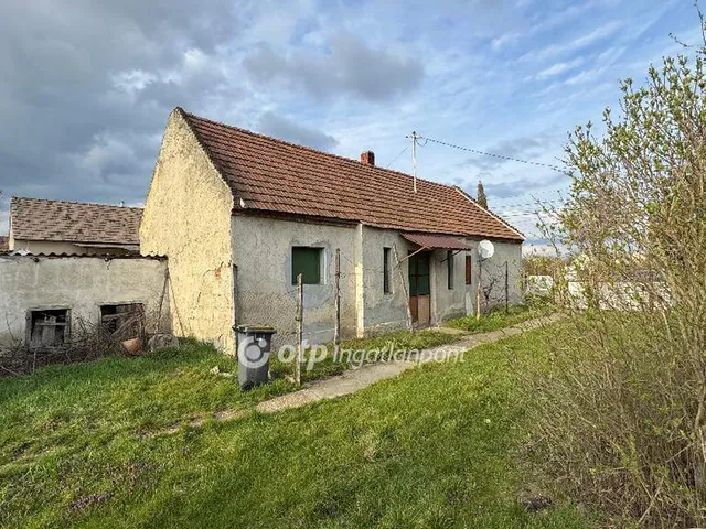 Eladó ház Kemenesszentpéter 63 nm