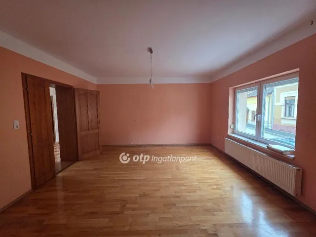 Eladó ház Pápa 122 nm