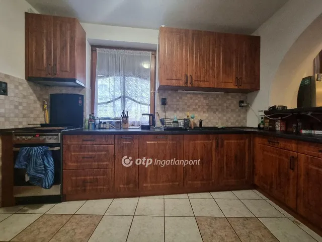 Eladó ház Pápa 185 nm