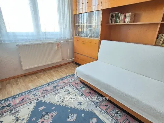 Eladó lakás Pápa 53 nm