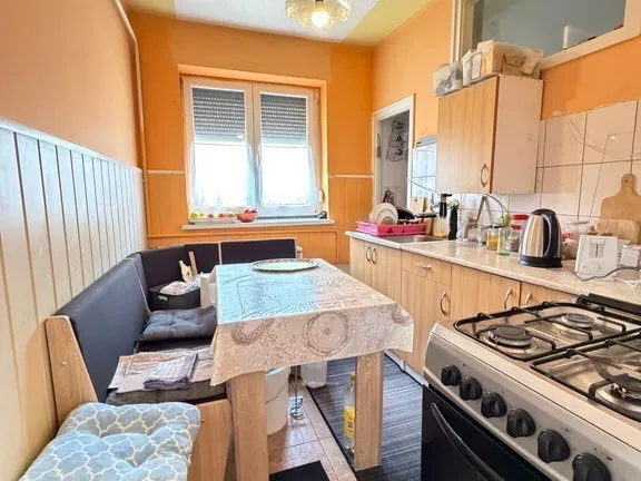 Eladó lakás Pápa, Vajda Péter-lakótelep 45 nm