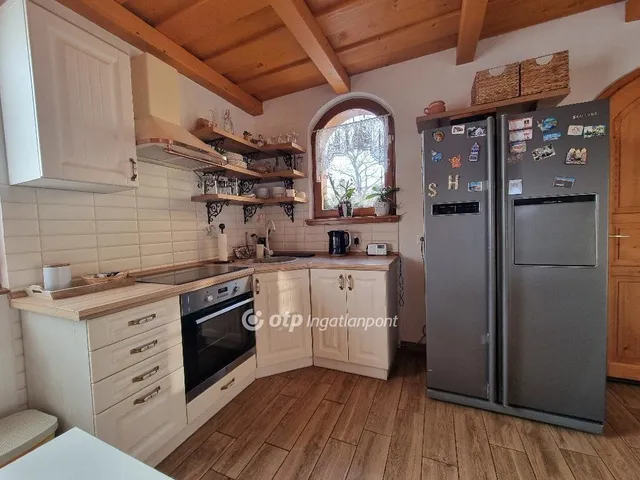 Eladó ház Bakonyjákó 148 nm